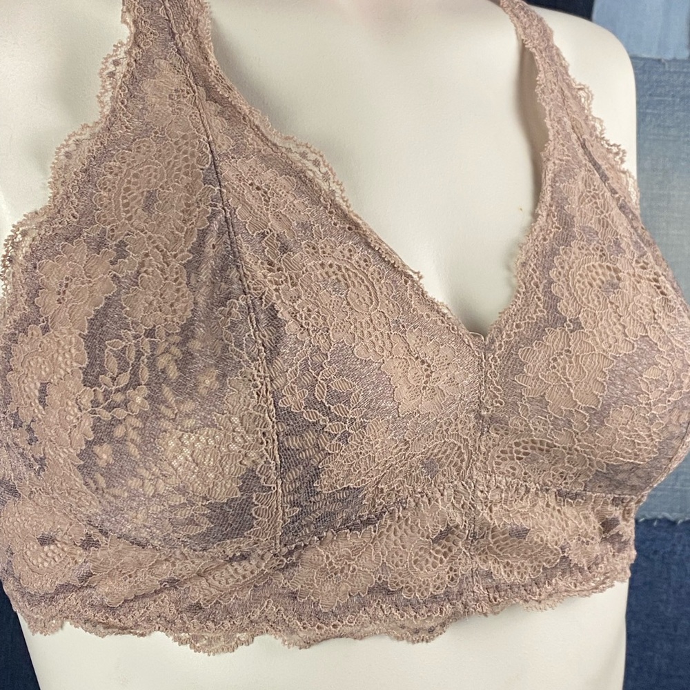 Halter Top Racer Back Lace Bra Sz L Super soft!!!! Lined
